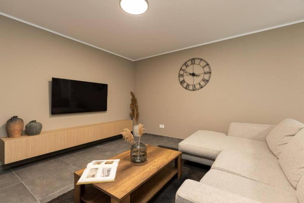 Vista Mare Apartment Πόρετς Εξωτερικό φωτογραφία